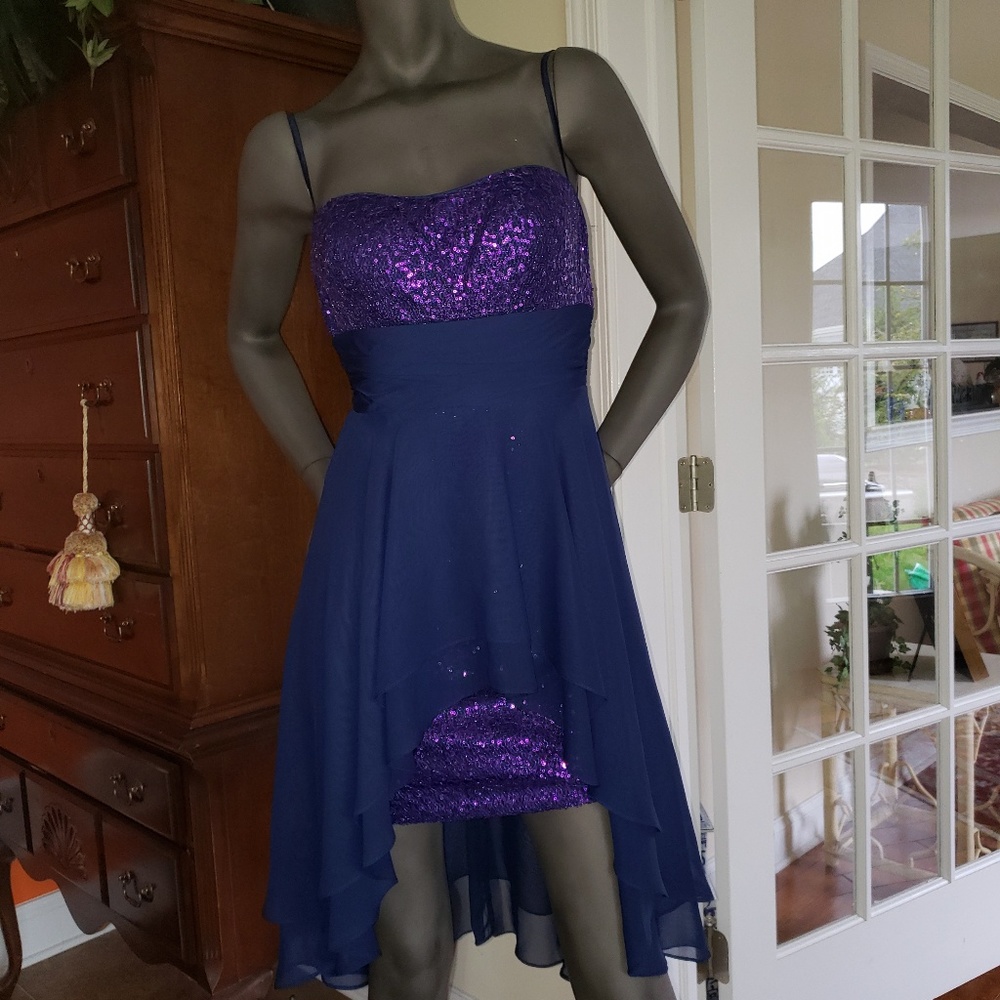 SZ 1/2 HAILEY LOGAN PRON/COCKTAIL DRESS